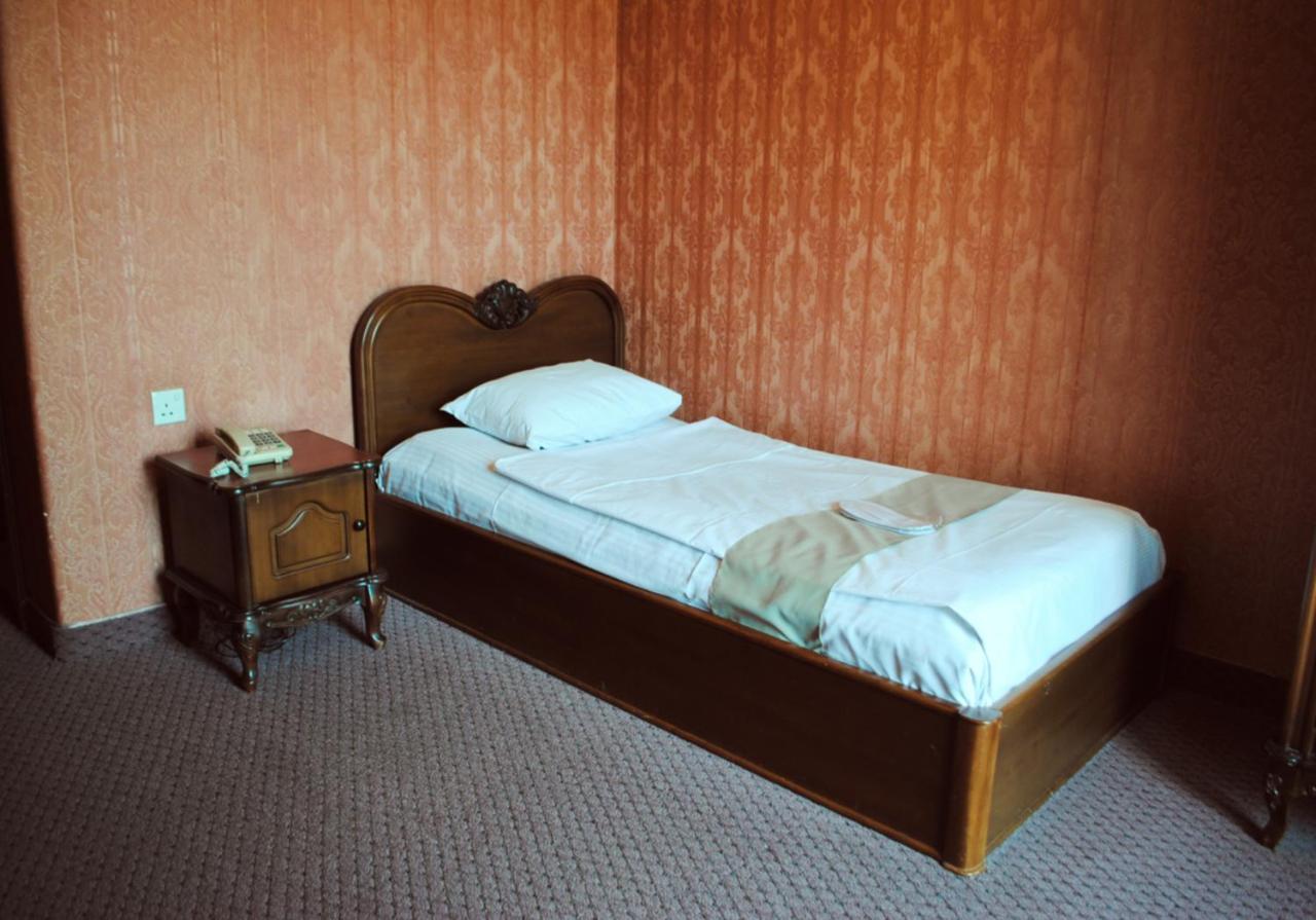 Hotel Sympatia 第比利斯 外观 照片