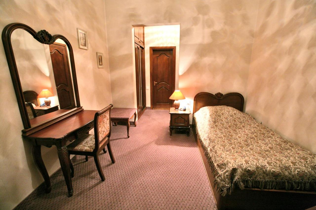 Hotel Sympatia 第比利斯 外观 照片